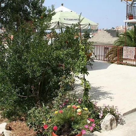 Apartment With A Parking Space Hvar - 4612